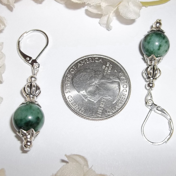 Green & Silver Beaded Earrings Pair Handmade 4838 - Picture 3 of 8
